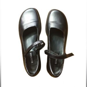 Vintage Kenneth Cole Reaction Mary Poppins metal gray color Adjustable strap 9.5